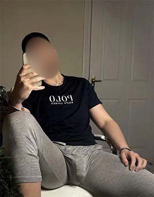 Aktiver Kerl sucht Nippelspiele in Bad Urach