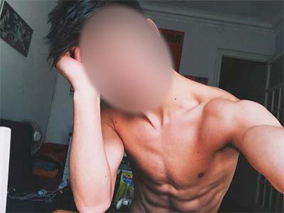 Aktiver Kerl sucht Sex unter der Dusche in Neuruppin