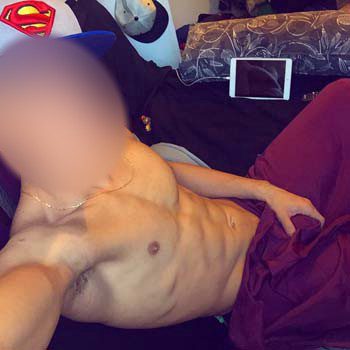 Arabischer Gay sucht erstes Mal mit einem Mann in Möckmühl