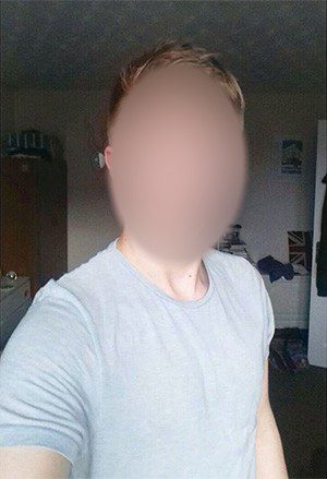 Asiatischer Gay sucht sanfte Dominanz in Berlin?