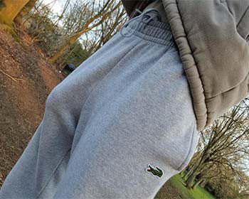 Kerl im Anzug sucht Outdoor Sex in Lichtenau
