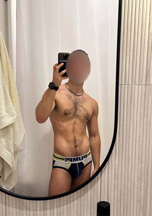 Kerl mit Glatze sucht Nippelspiele in Lemgo