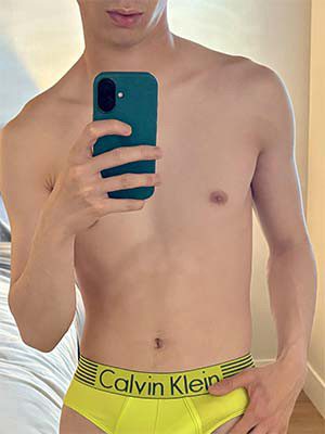 Luc schwuler Fußballer sucht Latex und Gummi in Karlsruhe