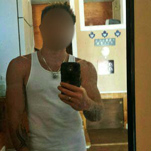 Marc sucht Kerl mit kleinem Schwanz für Outdoor Sex in Laubach