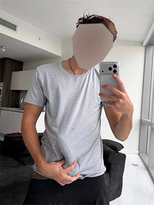 Oskar sucht Kerl mit kleinem Schwanz zum gemeinsam wichsen in Aurich
