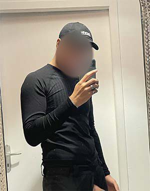 Schwuler Pfleger sucht Gruppensex in Neuhaus am Rennweg?