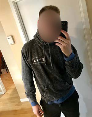 Schwuler Trucker sucht Sex unter der Dusche Bogen
