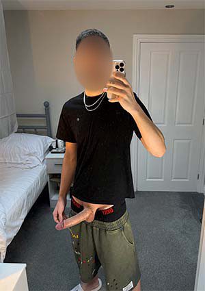 Tätowierter Kerl sucht Morgensex in Nordhausen